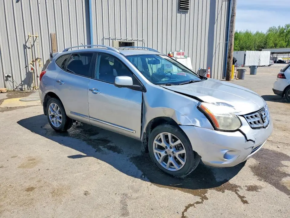 2013 NISSAN ROGUE S  
