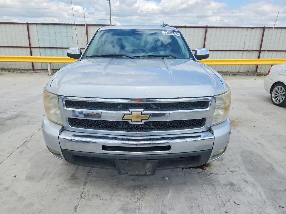 2011 CHEVROLET SILVERADO C1500 LT  