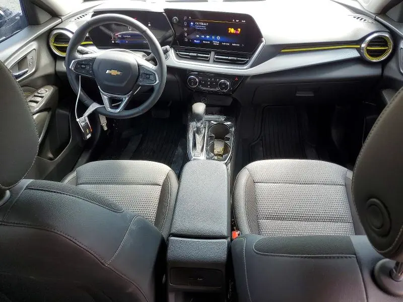 2025 CHEVROLET TRAX 1LT  
