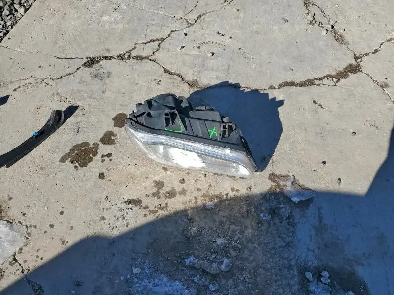 2015 CHRYSLER 300 LIMITED  