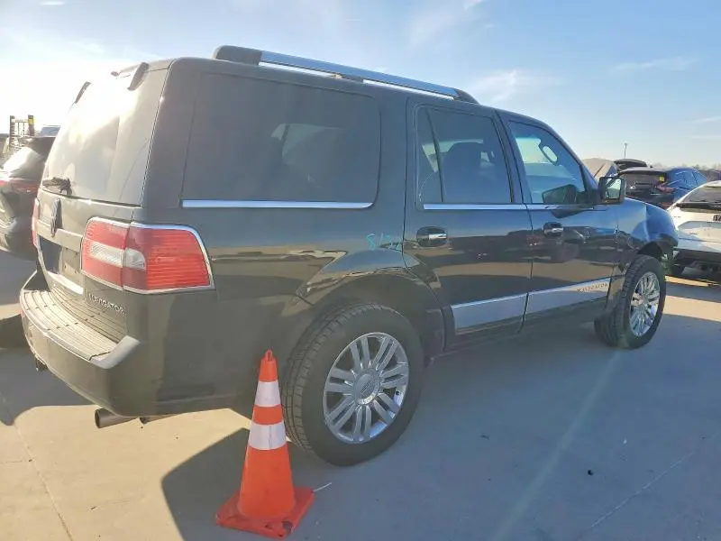 2010 LINCOLN NAVIGATOR   