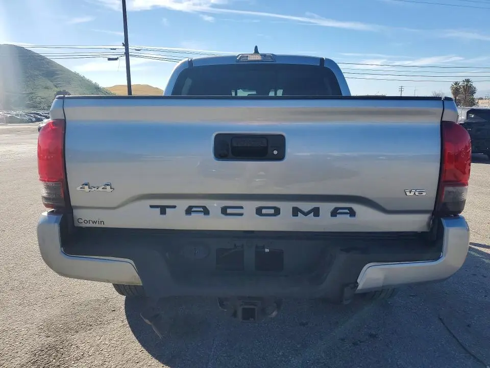 2023 TOYOTA TACOMA SR5 V6  