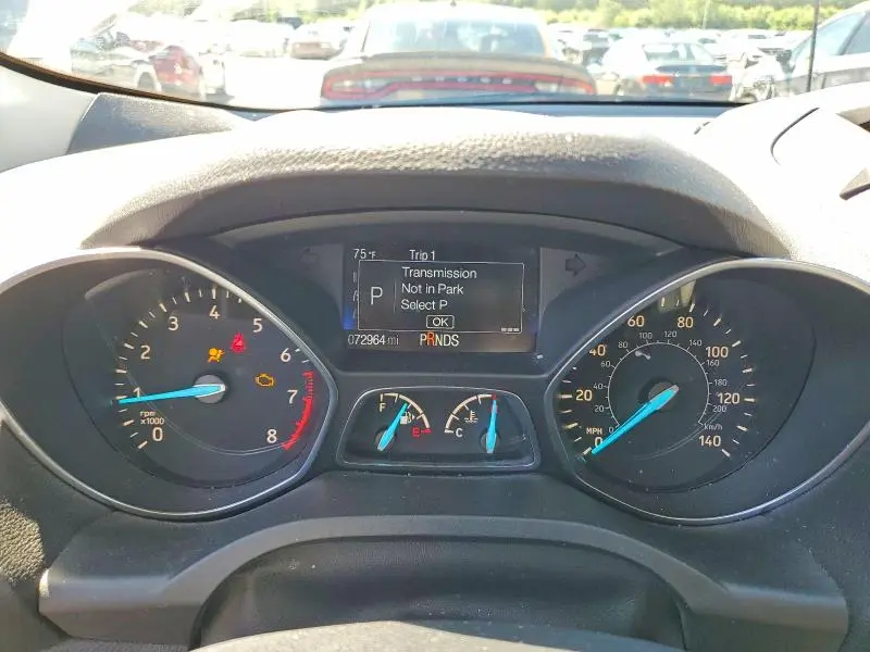 2017 FORD ESCAPE SE  