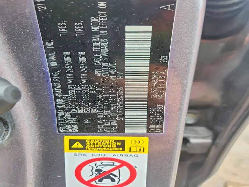 2019 TOYOTA HIGHLANDER XLE  