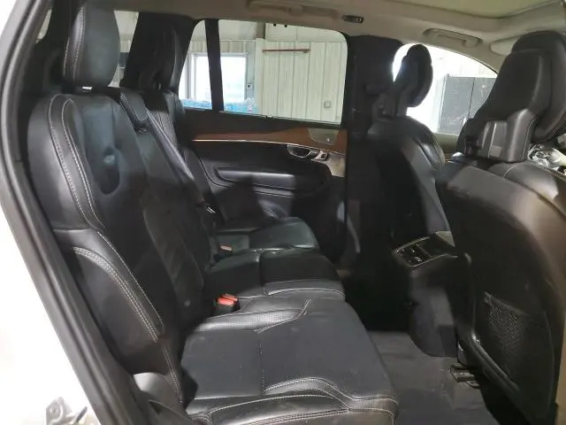 2018 VOLVO XC90 T6