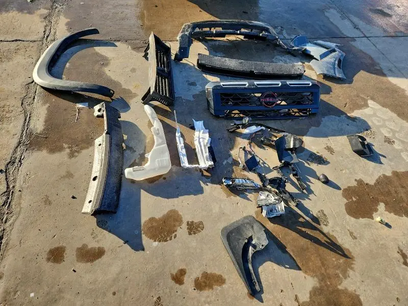 2025 NISSAN FRONTIER S  