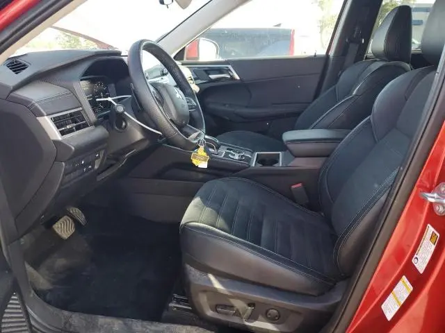 2024 MITSUBISHI OUTLANDER SE