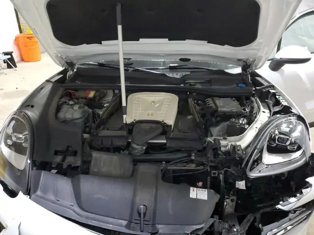 2021 PORSCHE CAYENNE   