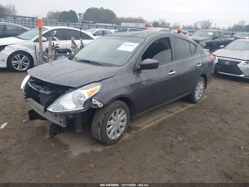 2015 NISSAN VERSA 1.6 SV