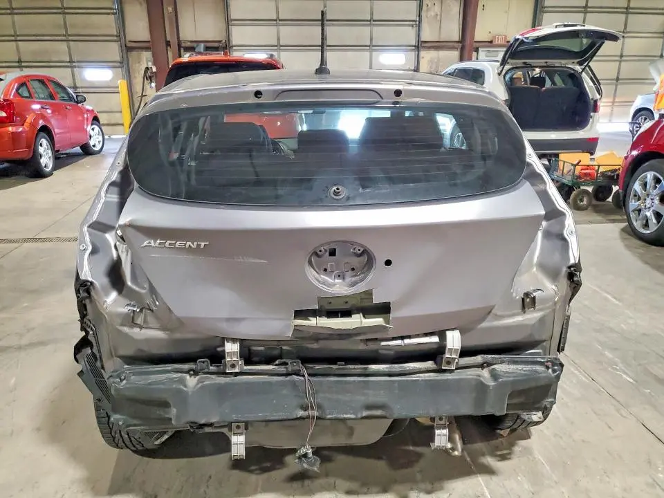 2014 HYUNDAI ACCENT SE  