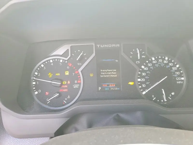 2023 TOYOTA TUNDRA SR5  