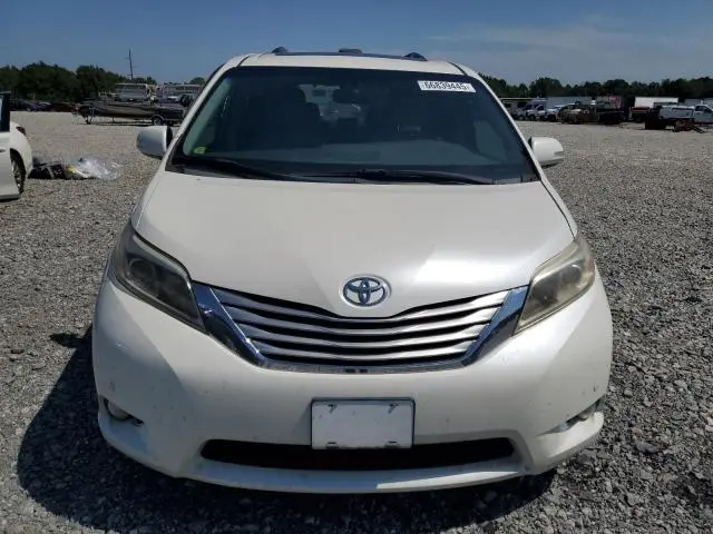 2015 TOYOTA SIENNA XLE  