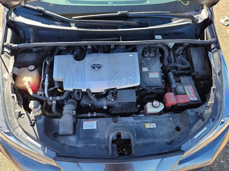 2019 TOYOTA PRIUS LE  
