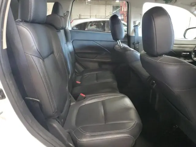 2020 MITSUBISHI OUTLANDER SE  