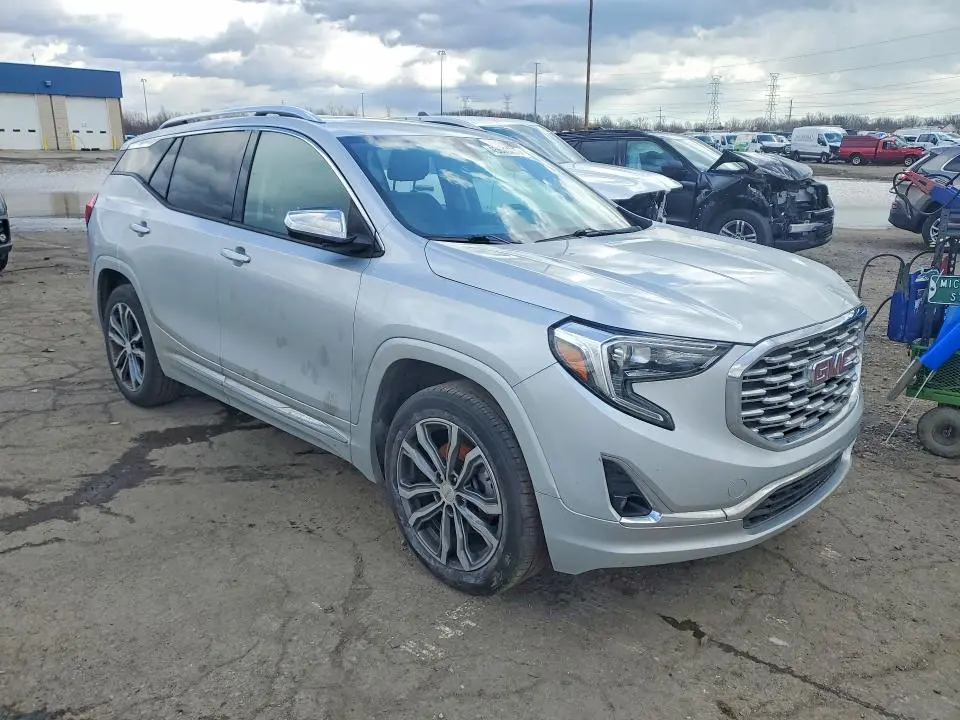 2019 GMC TERRAIN DENALI  