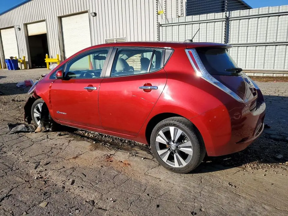2015 NISSAN LEAF SV  