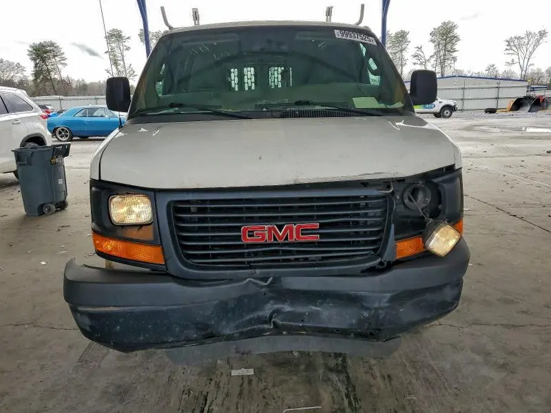 2016 GMC SAVANA G2500  
