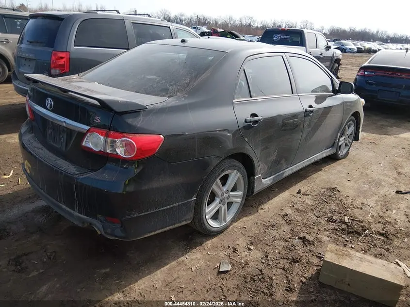 2013 TOYOTA COROLLA S