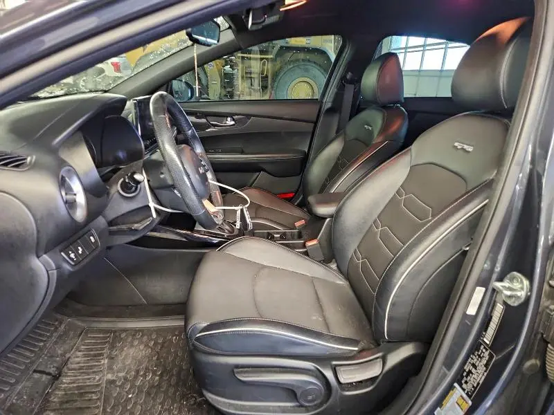 2022 KIA FORTE GT LINE  