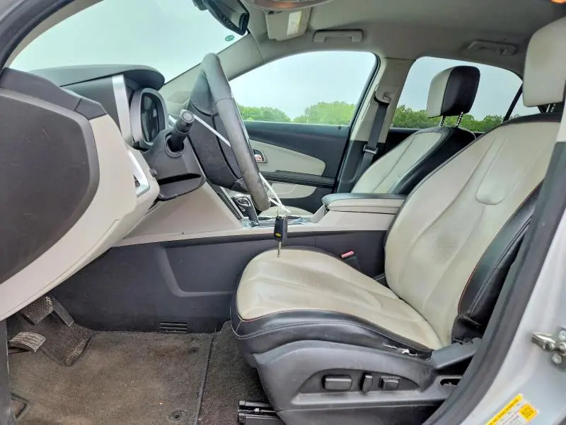 2011 CHEVROLET EQUINOX LT  