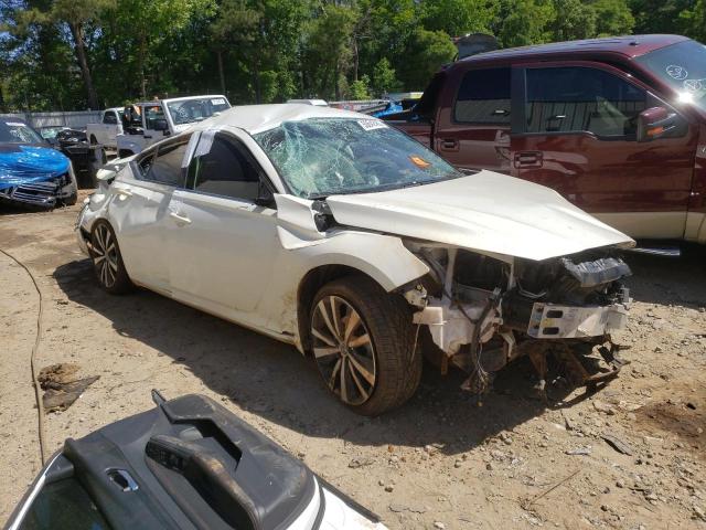 2021 NISSAN ALTIMA SR