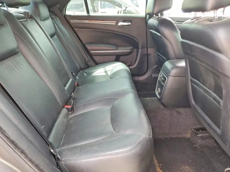 2011 CHRYSLER 300 LIMITED  