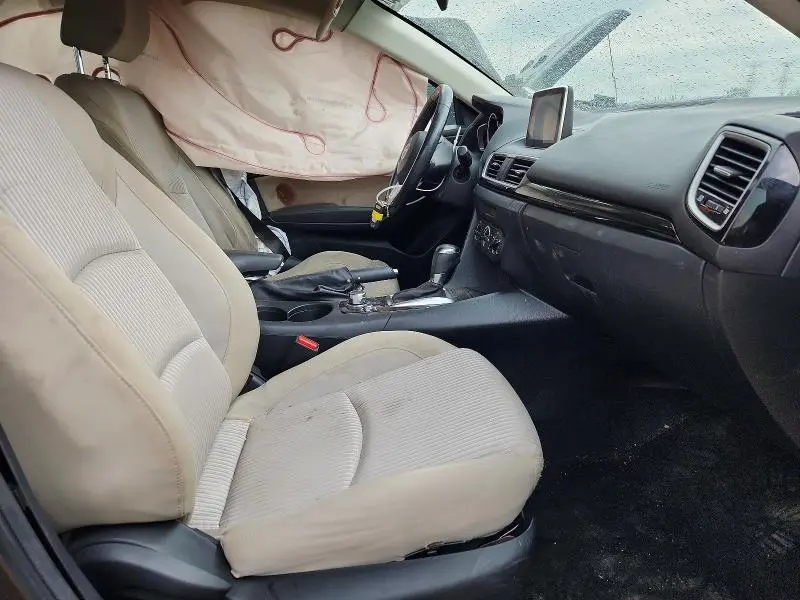 2016 MAZDA 3 TOURING  