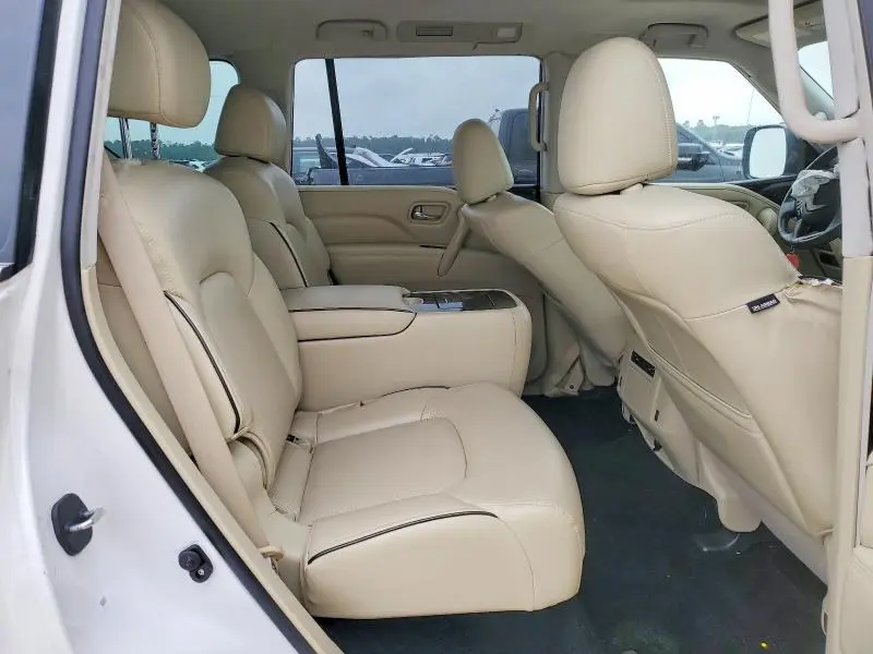2022 INFINITI QX80 LUXE  