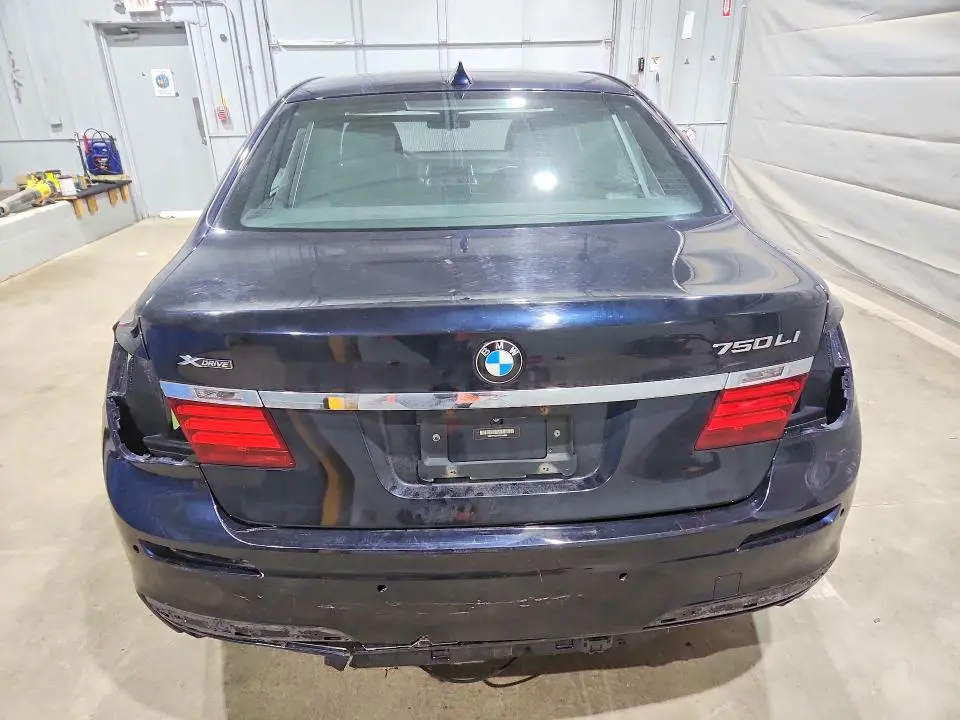 2015 BMW 750 LXI  