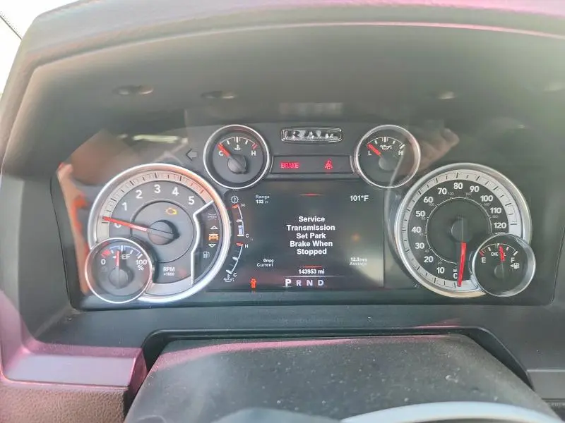 2015 RAM 1500 LARAMIE  