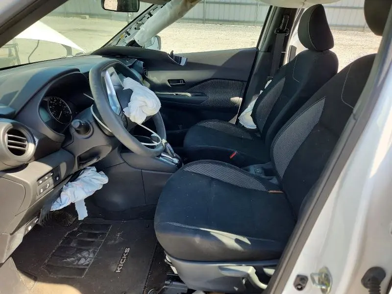 2020 NISSAN KICKS S  