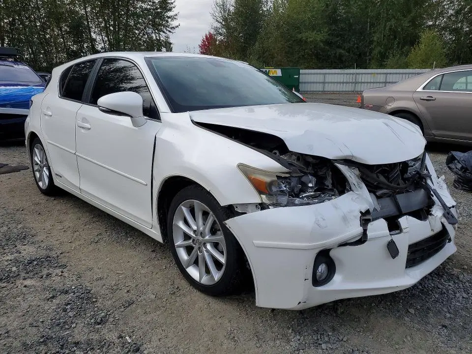 2011 LEXUS CT 200  