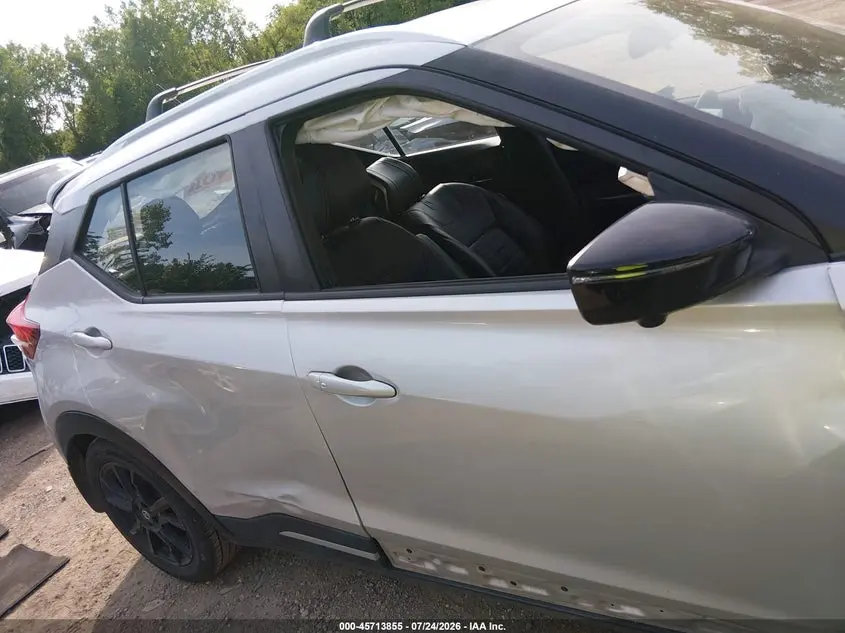 2020 NISSAN KICKS SR XTRONIC CVT