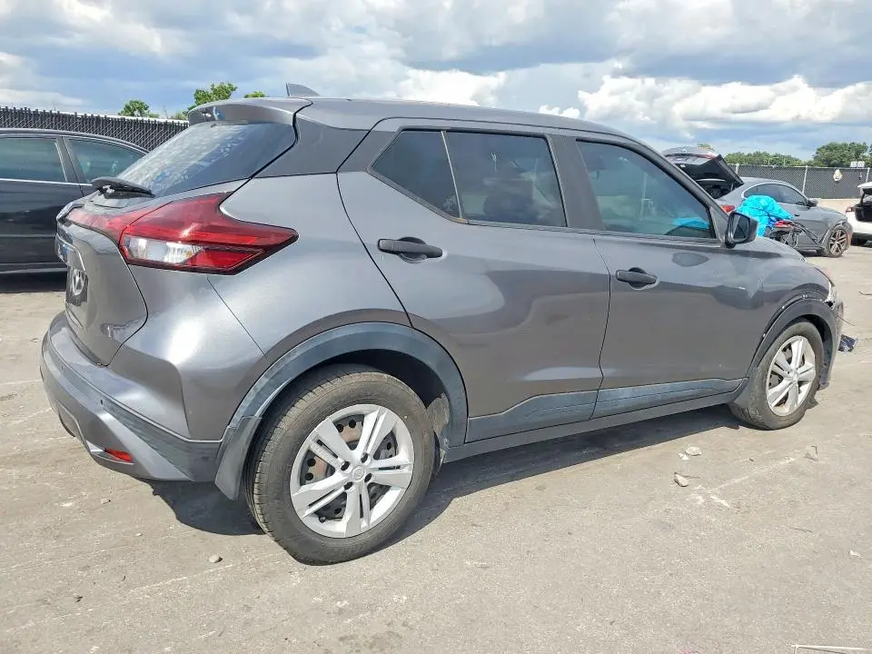 2021 NISSAN KICKS S  