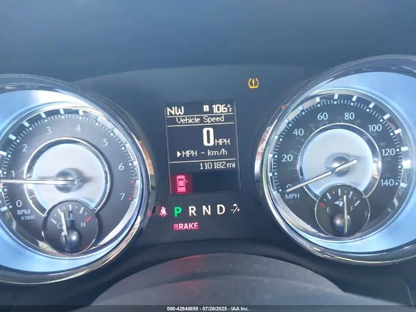 2011 CHRYSLER 300 LIMITED
