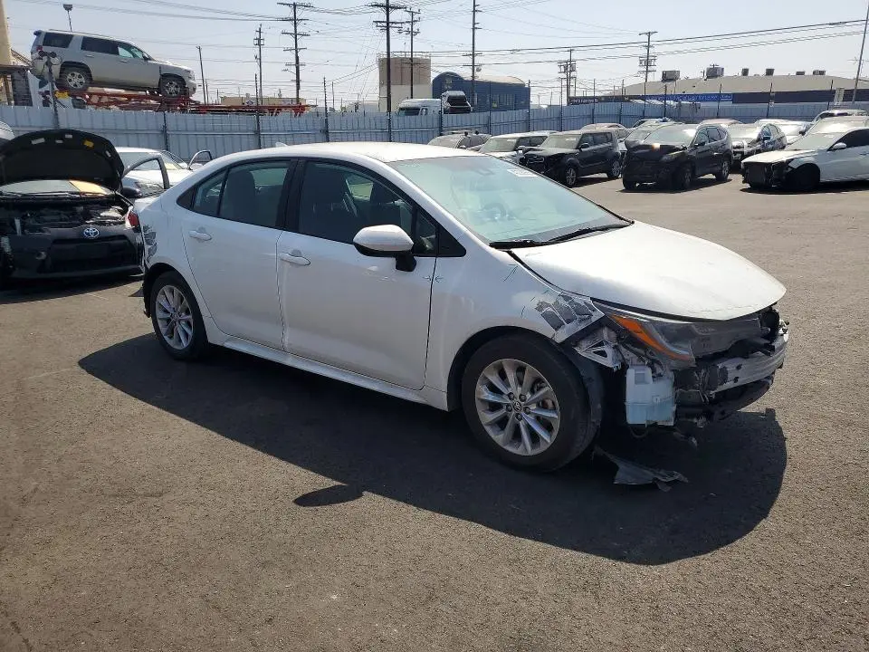 2021 TOYOTA COROLLA LE  