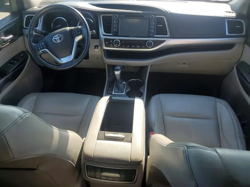 2014 TOYOTA HIGHLANDER XLE  