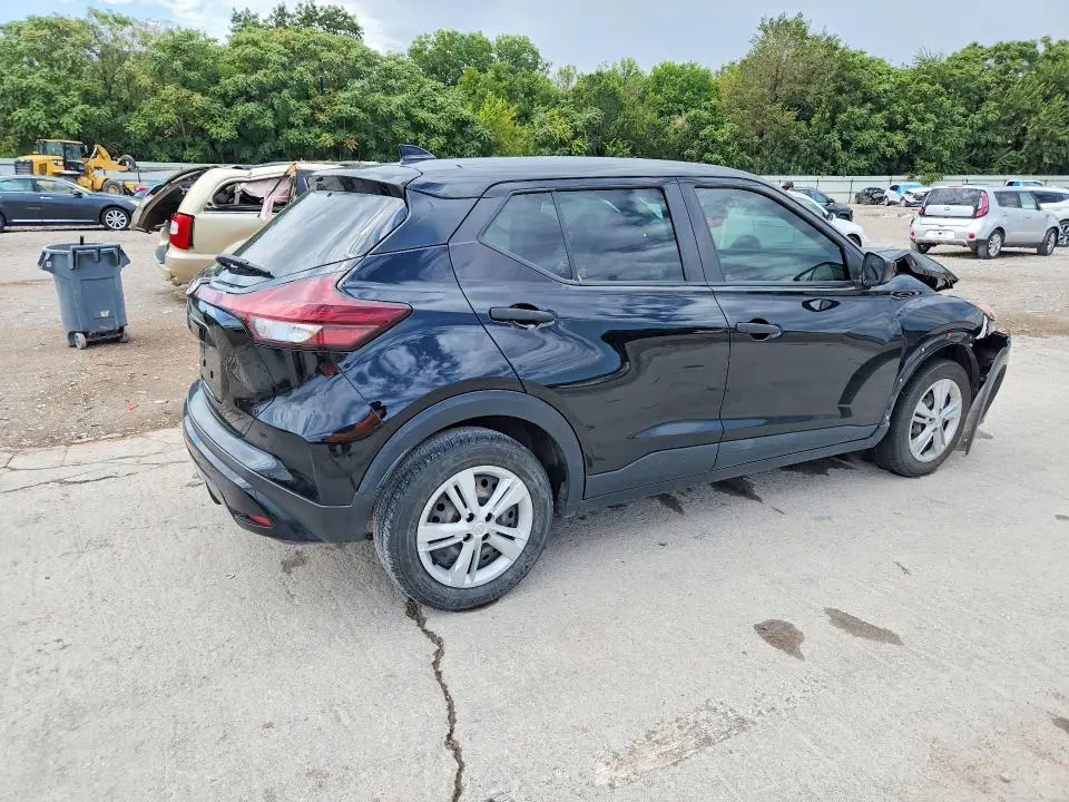 2021 NISSAN KICKS S  