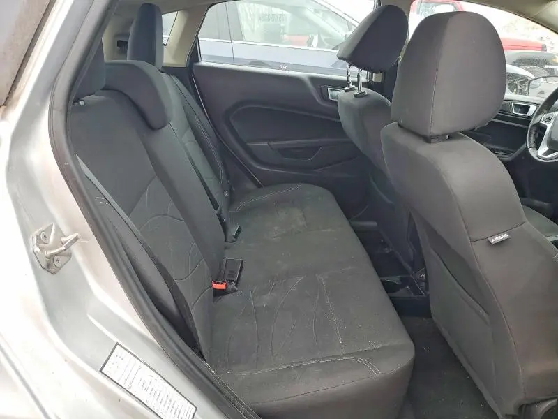 2015 FORD FIESTA SE  