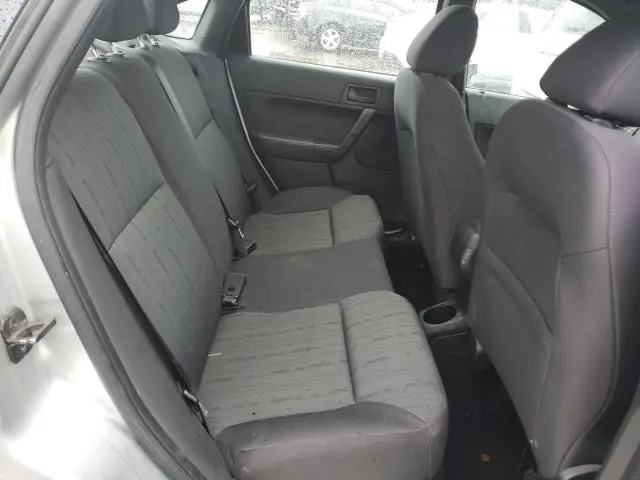 2011 FORD FOCUS SE  