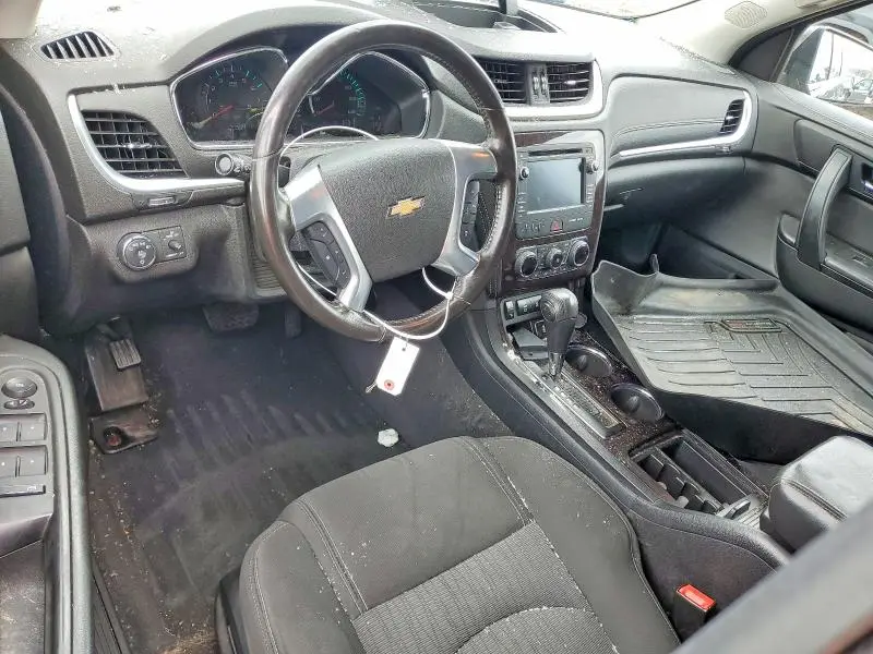 2017 CHEVROLET TRAVERSE LT  