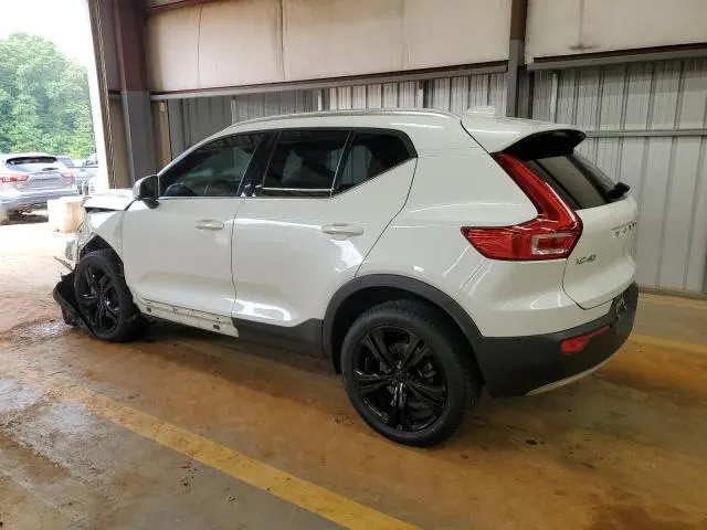 2021 VOLVO XC40 T5 INSCRIPTION  