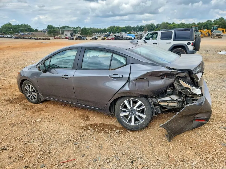 2024 NISSAN VERSA SV  