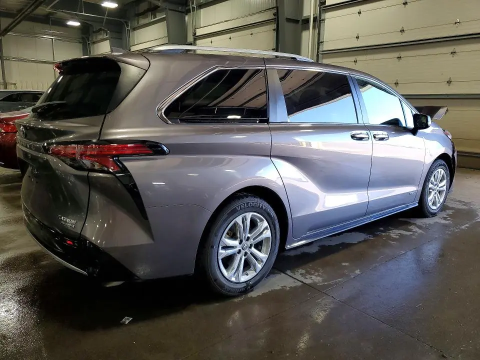 2021 TOYOTA SIENNA PLATINUM 7-PASSENGER  