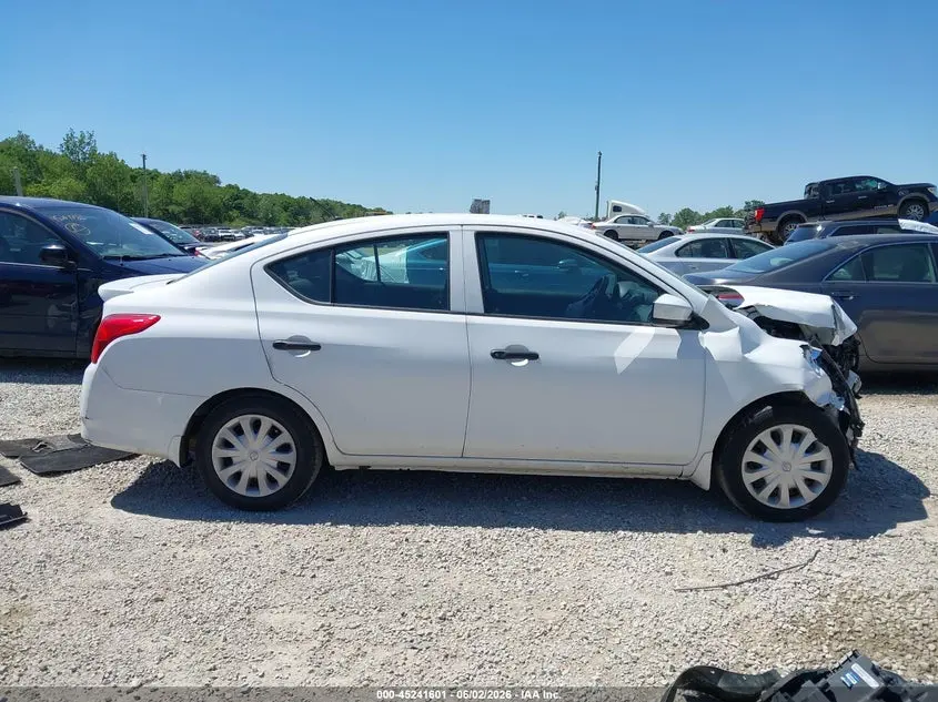 2017 NISSAN VERSA 1.6 S+