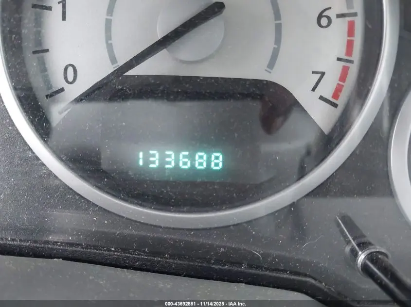 2010 CHRYSLER TOWN & COUNTRY TOURING