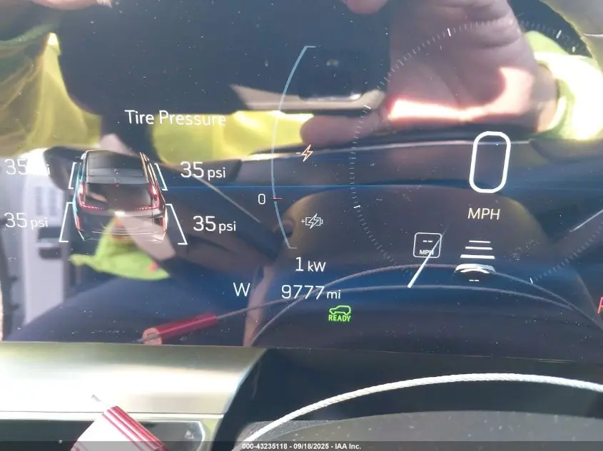 2024 CADILLAC LYRIQ LUXURY W/1SC