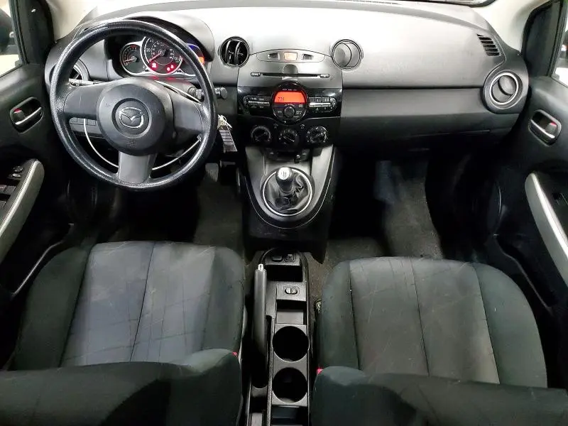 2013 MAZDA MAZDA2   