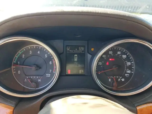 2011 JEEP GRAND CHEROKEE OVERLAND  