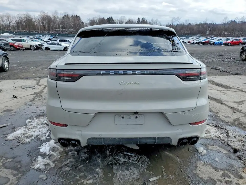 2022 PORSCHE CAYENNE E HYBRID COUPE  